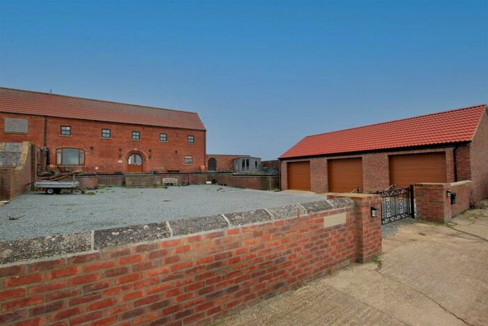 4 Bedroom Barn Conversion For Sale In Hornsea Road, Aldbrough, HU11