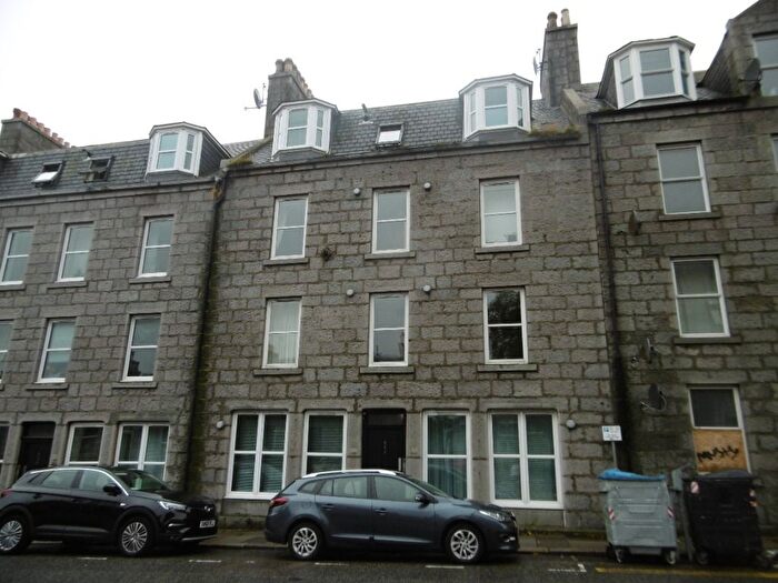 1 Bedroom Flat To Rent In George Street, City Centre, Aberdeen, AB25