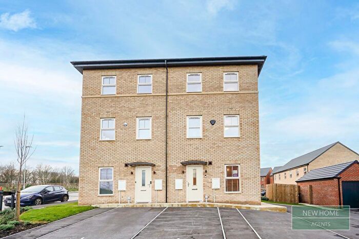 2 Bedroom Terraced House For Sale In Fakenham Avenue Castleford, WF10