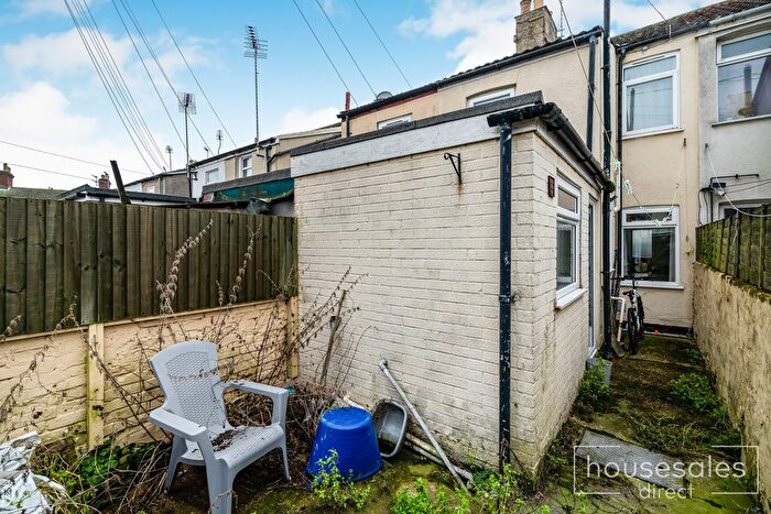 3 Bedroom Terraced House For Sale In Ontario Road, Lowestoft, NR33
