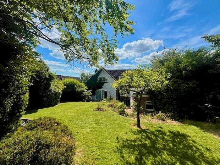 5 Bedroom Detached House To Rent In Hill Brow, Hove, BN3