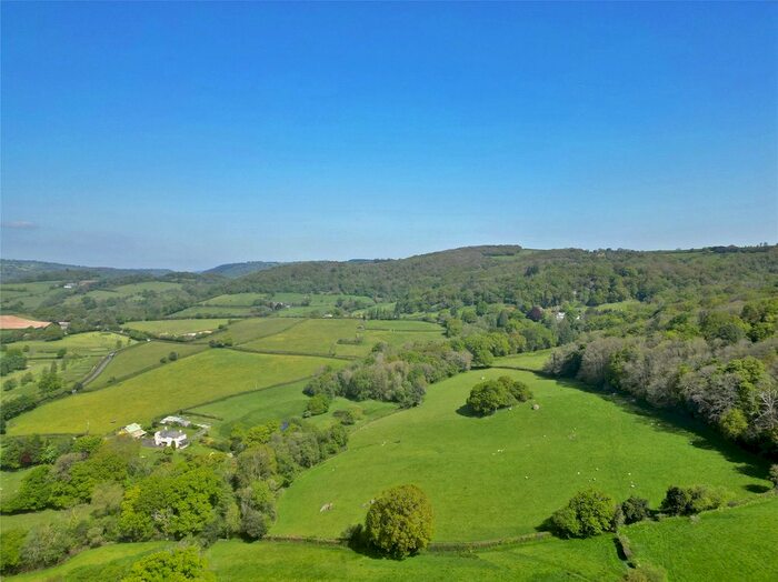 4 Bedroom Detached House For Sale In Bovey Tracey, Newton Abbot, Devon, TQ13
