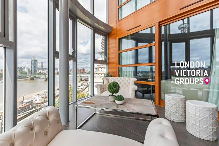 3 Bedroom Apartment To Rent In Falcon Wharf, Lombard Road London, SW11