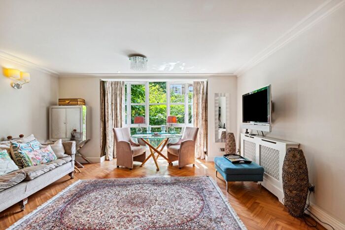 2 Bedroom Flat To Rent In Oriel Drive, Barnes, SW13