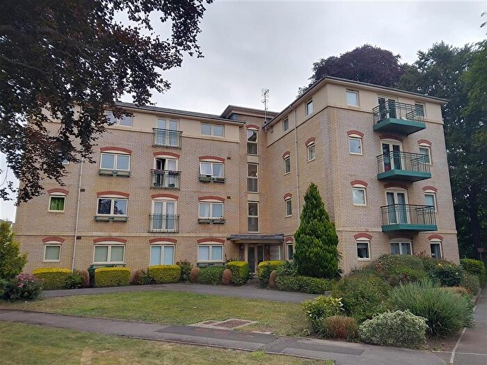1 Bedroom Flat For Sale In Sir Bernard Lovell Road, Malmesbury, SN16