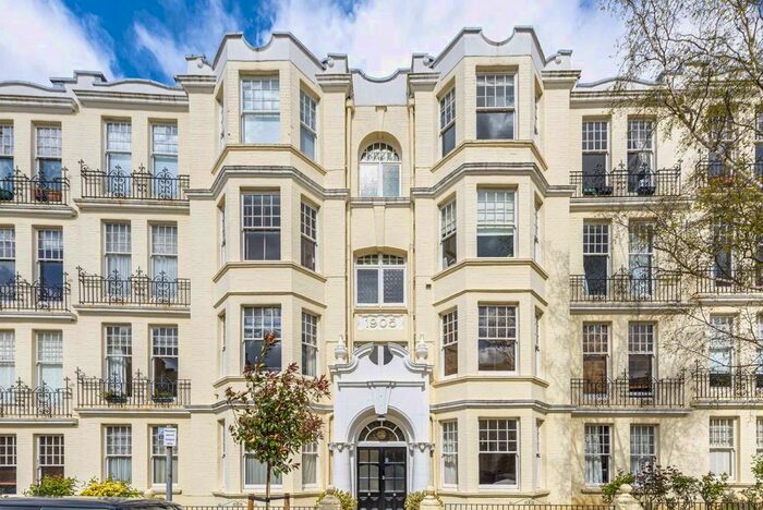 2 Bedroom Flat To Rent In Onslow Avenue, Richmond, TW10