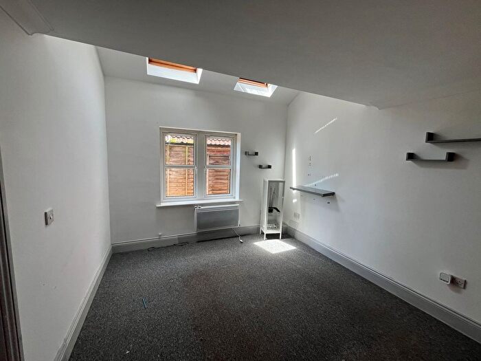 1 Bedroom Flat To Rent In Carysfort Road, Bournemouth, BH1