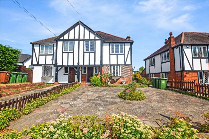 3 Bedroom Semi-Detached House For Sale In Blendon Road, Bexley, DA5