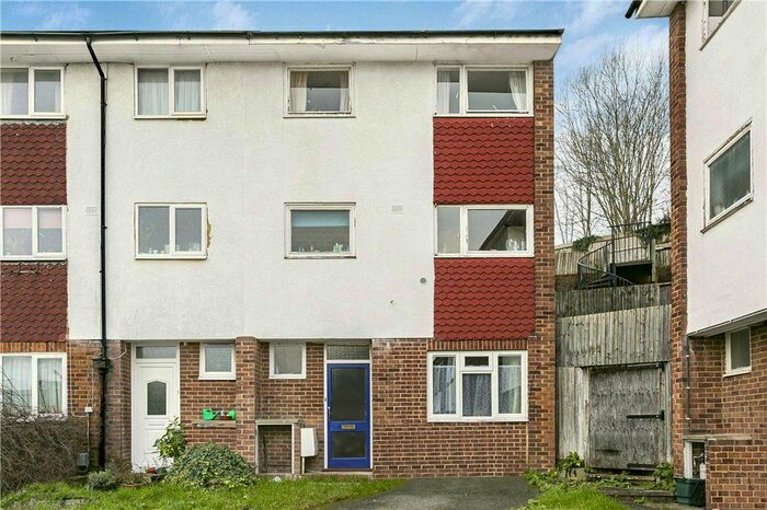4 Bedroom End Terrace House To Rent In Guildford Park Avenue, Guildford, Surrey, GU2