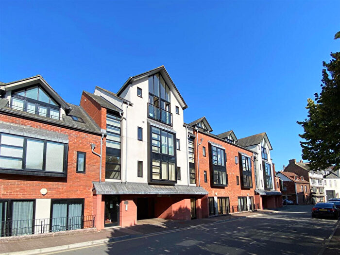 2 Bedroom Apartment For Sale In Tudor Street, Exeter, EX4