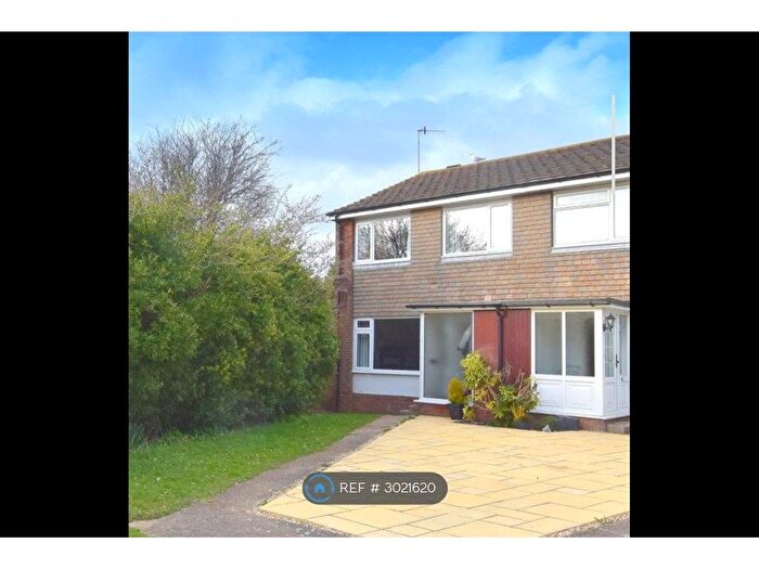 3 Bedroom Semi-Detached House To Rent In The Mariners, Lancing, BN15