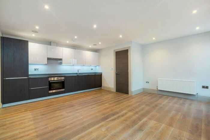 1 Bedroom Flat To Rent In Grayton House, Fulham Road, London, SW6