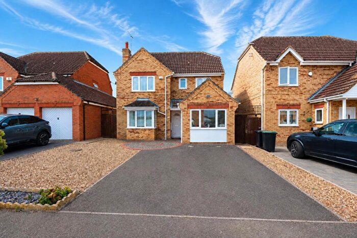 4 Bedroom Detached House For Sale In Clover Drive, Rushden, Northamptonshire, NN10