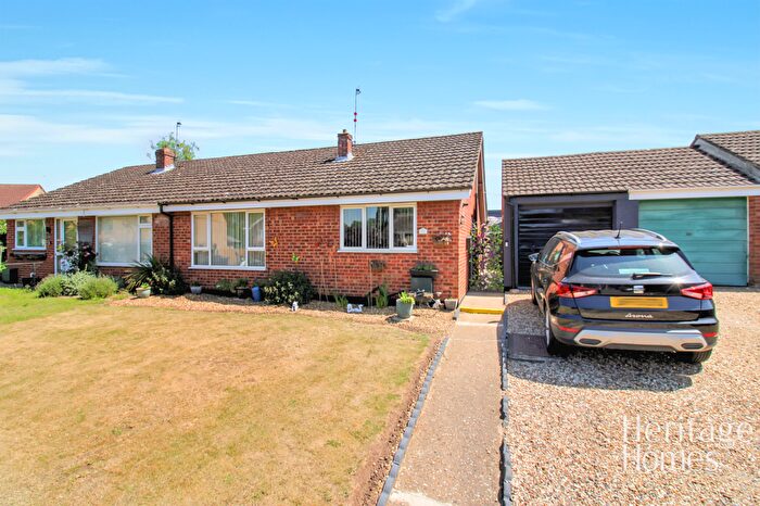 Bungalow For Sale In Meadow Road, Norwich, Norfolk, NR5