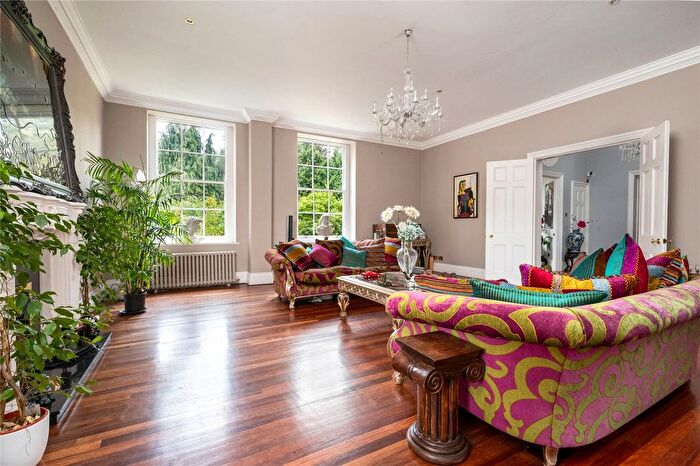 5 Bedroom Link Detached House For Sale In Chestnut Drive, Stretton Hall, Oadby, Leicester, LE2