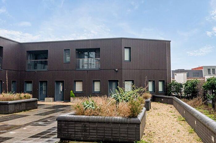 2 Bedroom Maisonette To Rent In Centrillion Point, Masons Avenue, Croydon, CR0