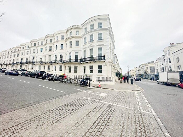 1 Bedroom Flat To Rent In Lansdowne Place, Hove, East Sussex, BN3