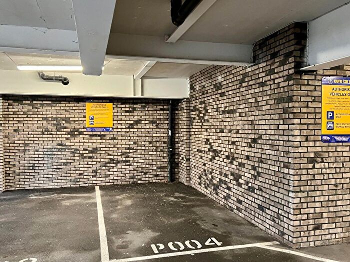 1 Bedroom Flat For Sale In George Street, Ashford, TN23