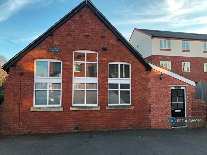 2 Bedroom Flat To Rent In Lincoln House, Rugby, CV22