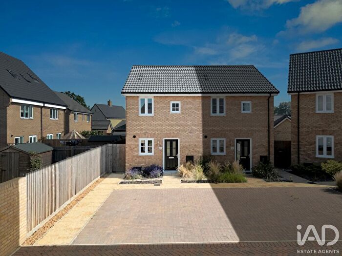 2 Bedroom Semi-Detached House For Sale In Comice Way, Ely, Cambridgeshire, CB6