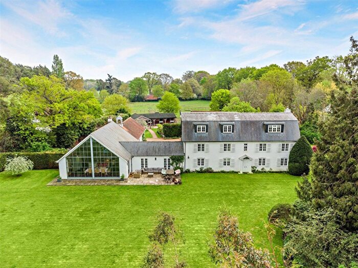 8 Bedroom Detached House For Sale In Browninghill Green, Baughurst, Hampshire, RG26