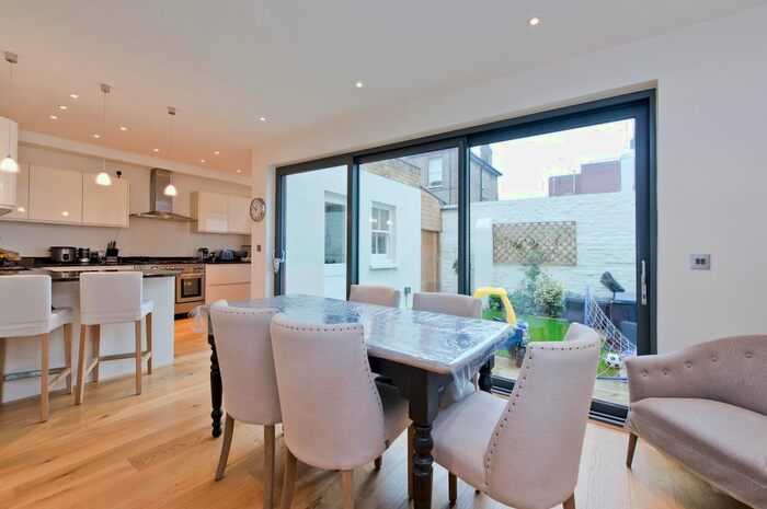 4 Bedroom Terraced House To Rent In Lamington Street, London, Uk, W6