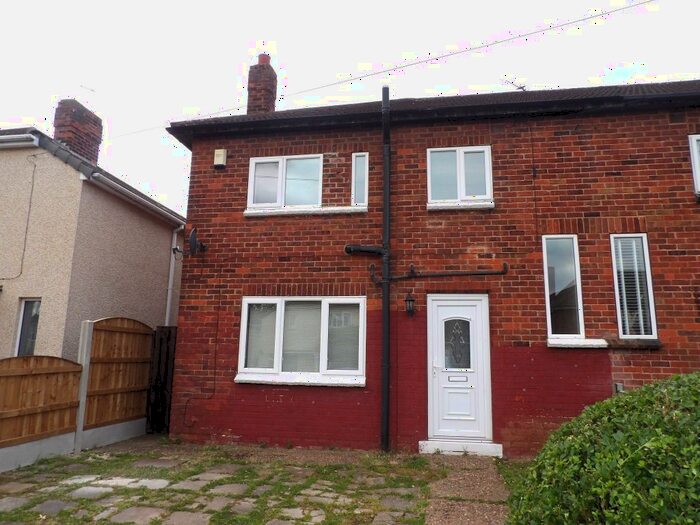 3 Bedroom Semi-Detached House To Rent In Homefield Crescent, Doncaster, DN5