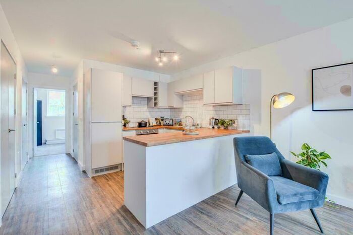 1 Bedroom Flat To Rent In Clarence Road, Manchester, Greater Manchester, M13