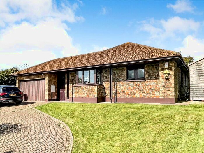 4 Bedroom Bungalow For Sale In Parkham, Bideford, EX39