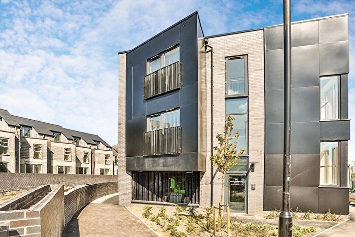 2 Bedroom Apartment To Rent In Little London Road, Sheffield, South Yorkshire, S8