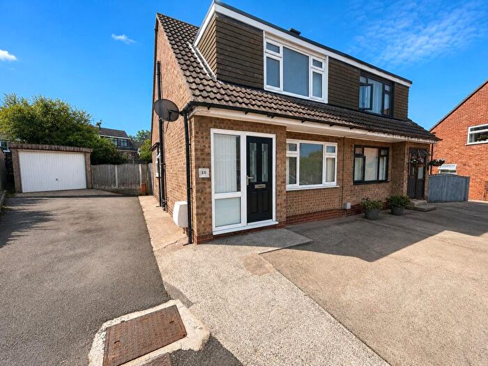 3 Bedroom Semi-Detached House To Rent In Crimple Green, Garforth, LS25