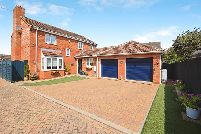 4 Bedroom Detached House For Sale In Oxford Gardens, Whittlesey, Peterborough, PE7