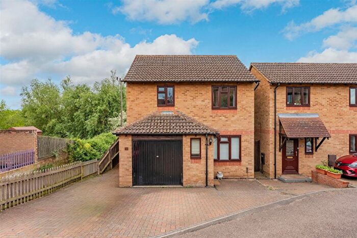 3 Bedroom Detached House For Sale In Teal Close, Burton Latimer, NN15