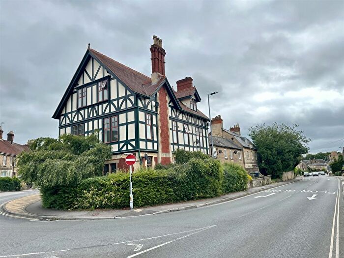 1 Bedroom Flat To Rent In Marshfield Road, Chippenham, SN15