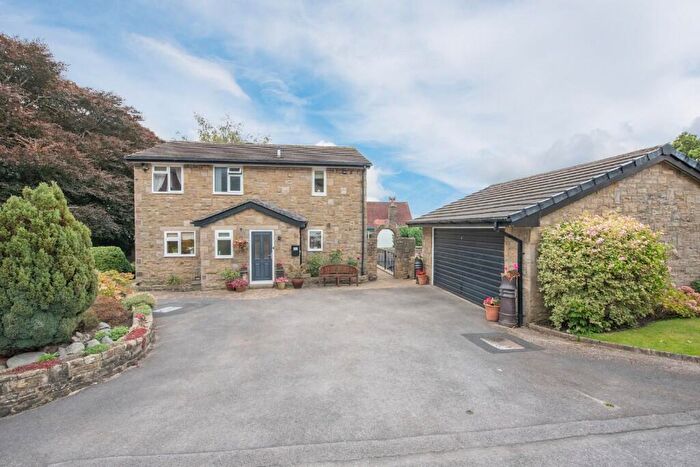 4 Bedroom Detached House For Sale In Park Road, Cross Hills, BD20
