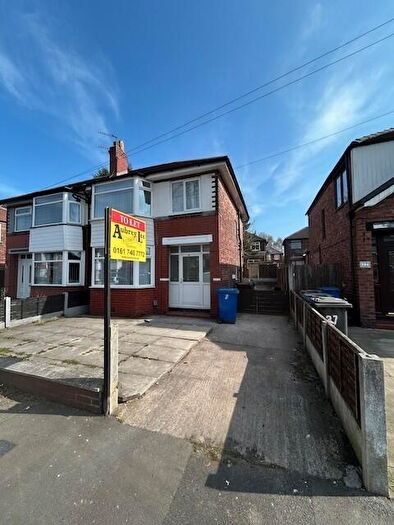 3 Bedroom Semi-Detached House To Rent In Pine Avenue, Whitefield, M45