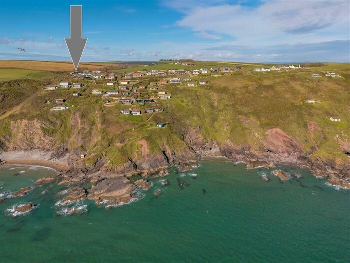 2 Bedroom Chalet For Sale In Freathy, Whitsand Bay, PL10