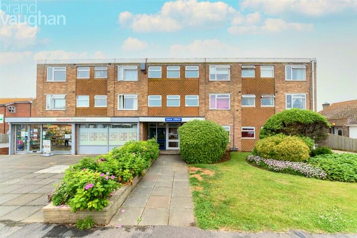 Flat To Rent In Central Avenue, Telscombe Cliffs, Peacehaven, BN10