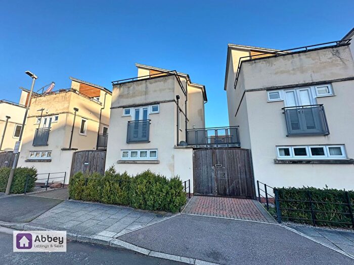 3 Bedroom Detached House To Rent In Darnall Road, Leicester, LE2