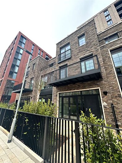 4 Bedroom Terraced House To Rent In Shale Lane, Middlewood Lock, Salford, M5