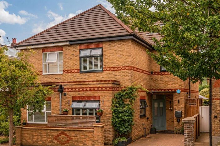 4 Bedroom Semi-Detached House For Sale In Disraeli Road, Ealing, W5