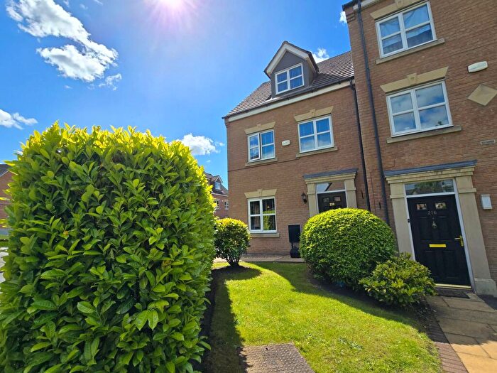 3 Bedroom End Of Terrace House For Sale In Lawnhurst Avenue, Manchester, M23