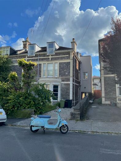 3 Bedroom Flat To Rent In Fernbank Road, Bristol, BS6