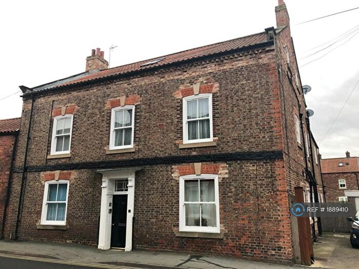 1 Bedroom Flat To Rent In Bridgegate, Howden, Goole, DN14