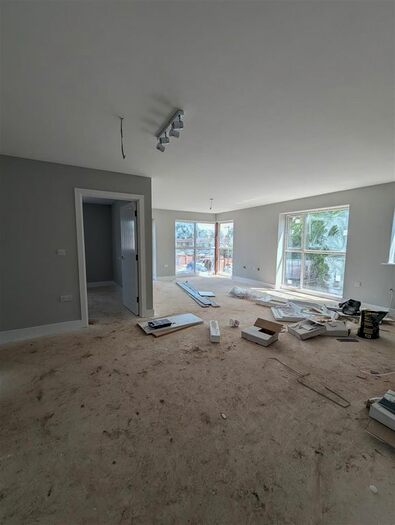 2 Bedroom Flat To Rent In Rudge Close, Willenhall, WV12