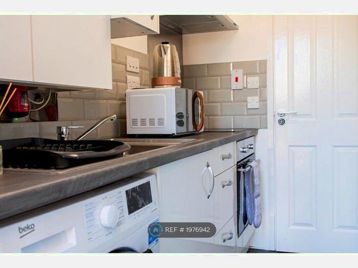 Studio To Rent In Mordaunt Drive, Sutton Coldfield, B75