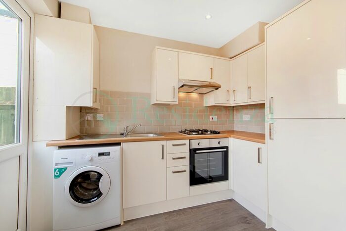 4 Bedroom Terraced House To Rent In Galpins Road, Thornton Heath, CR7