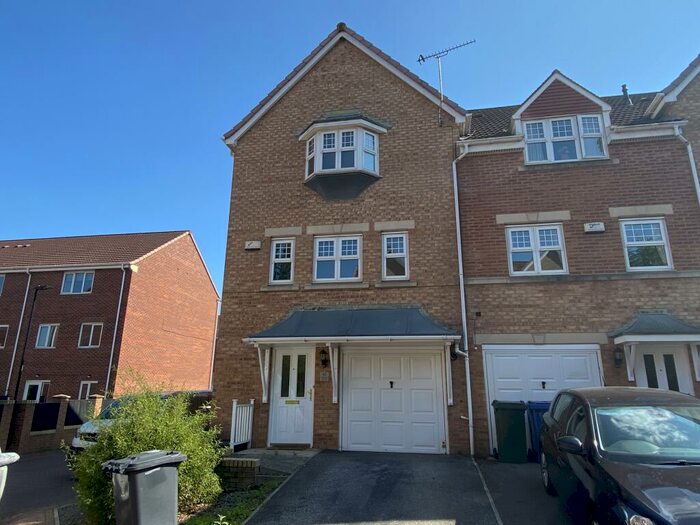 3 Bedroom End Of Terrace House To Rent In Cavalier Court, Woodfield Plantation, DN4