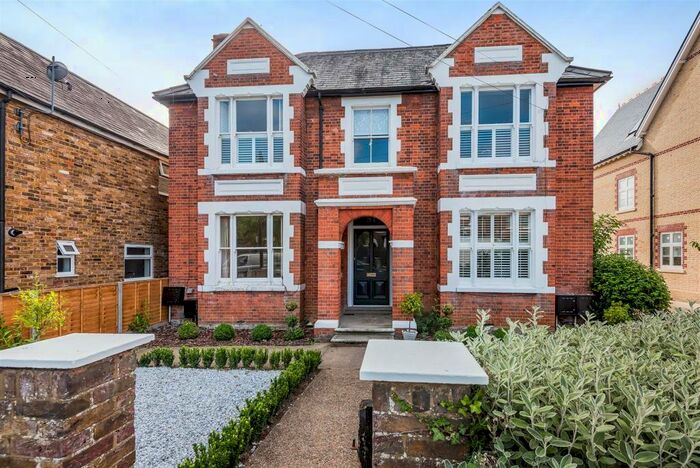 2 Bedroom Apartment To Rent In Frances Road, Windsor, SL4