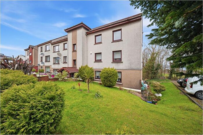 2 Bedroom Flat For Sale In F, Kilcreggan View, Flat -, Greenock, PA15